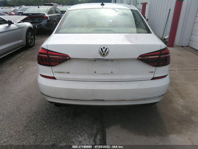 1VWBA7A36JC051071 Volkswagen Passat 2.0t Se
