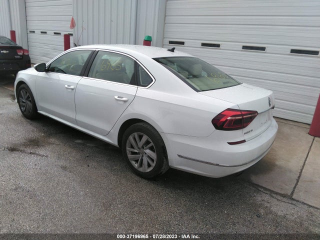 1VWBA7A36JC051071 Volkswagen Passat 2.0t Se