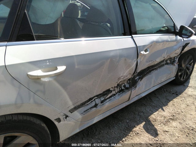 1VWBA7A36JC051071 Volkswagen Passat 2.0t Se