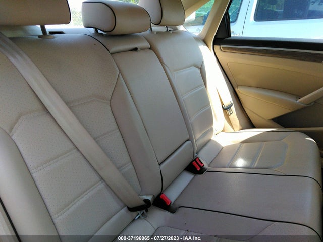 1VWBA7A36JC051071 Volkswagen Passat 2.0t Se