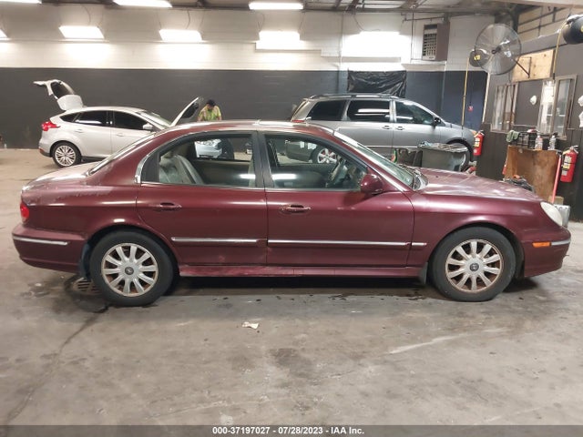 2003 HYUNDAI SONATA LX/GLS VIN: KMHWF35HX3A862659