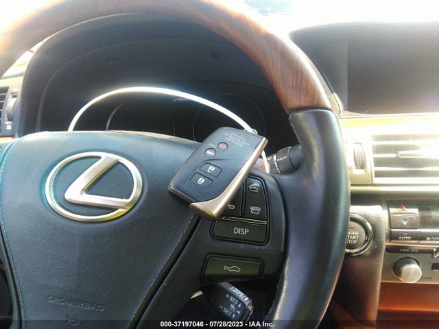 2015 Lexus LS, VIN: JTHCL5EF8F5023695