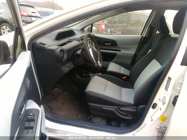 Toyota Prius C One/three/two/four 2014 JTDKDTB34E1060760 Image 12