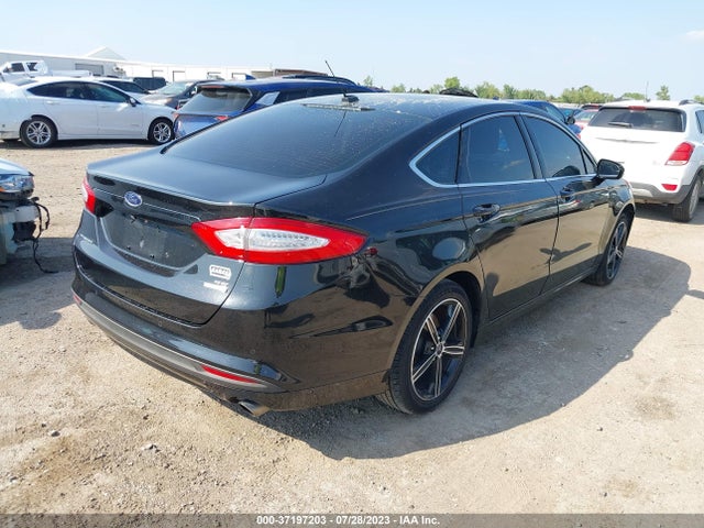 3FA6P0HD0FR176753 Ford FUSION SE