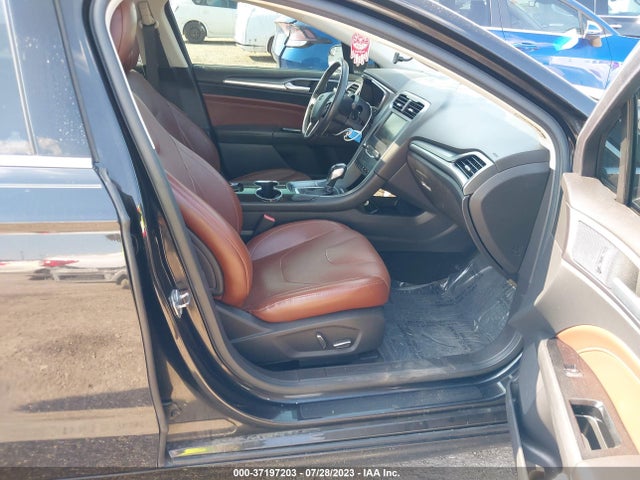 3FA6P0HD0FR176753 Ford FUSION SE