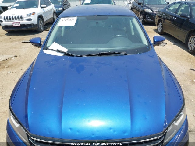 1VWDT7A34HC053110 Volkswagen Passat R-line W/comfort Pkg