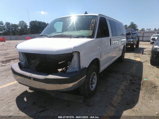 Chevrolet Express 3500 Lt 2017 1GAZGPFG0H1239949 Image 2