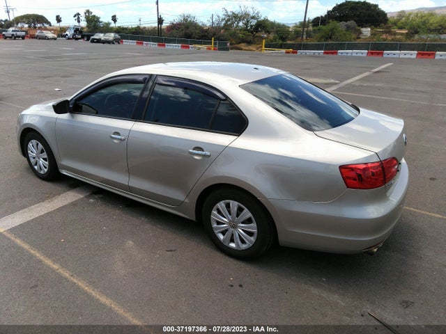 3VW2K7AJ0EM255154 Volkswagen Jetta Sedan S