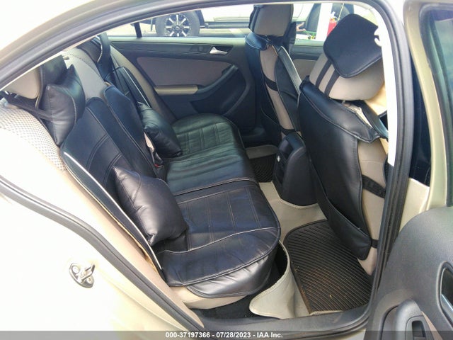3VW2K7AJ0EM255154 Volkswagen Jetta Sedan S