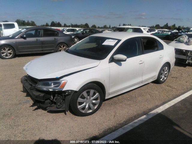 3VWD17AJ1EM425405 Volkswagen Jetta Sedan Se