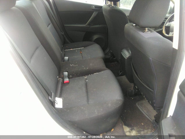 2010 MAZDA MAZDA3 I SPORT VIN: JM1BL1SF4A1293355