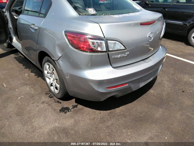 2013 MAZDA MAZDA3 I SV VIN: JM1BL1TG4D1763010