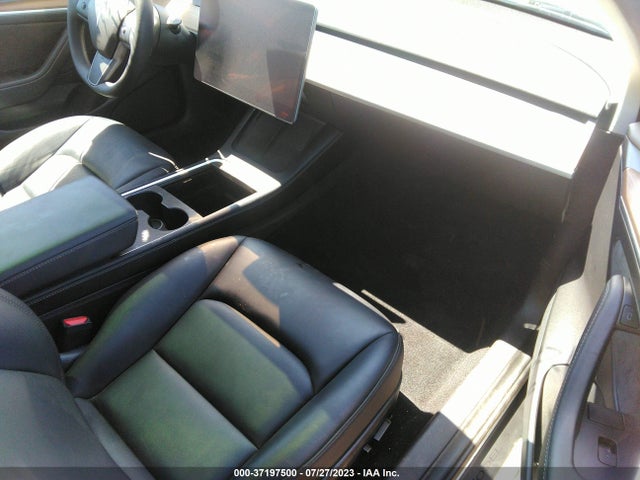 2022 Tesla 3, VIN: 5YJ3E1EB4NF285485
