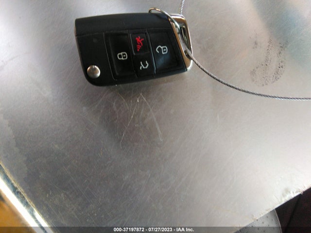 3VV3B7AX6JM208704 Volkswagen Tiguan Sel/se