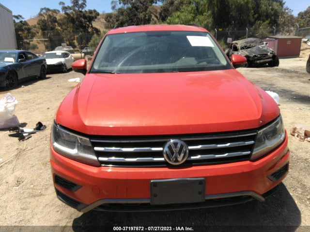 3VV3B7AX6JM208704 Volkswagen Tiguan Sel/se