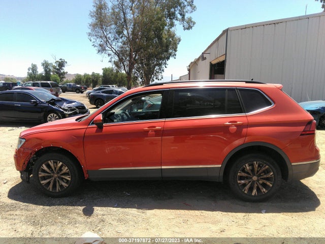 3VV3B7AX6JM208704 Volkswagen Tiguan Sel/se