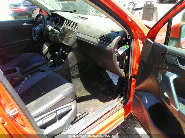 3VV3B7AX6JM208704 Volkswagen Tiguan Sel/se