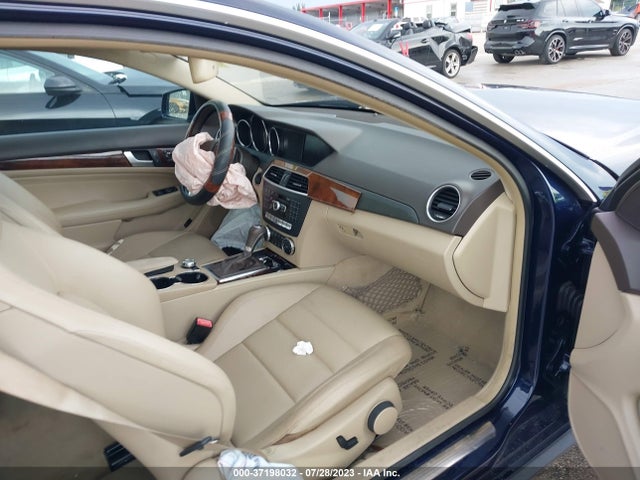 2014 MERCEDES-BENZ C-CLASS C 250 VIN: WDDGJ4HB2EG192812