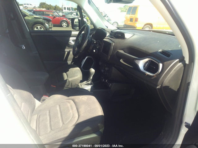 ZACCJBBB9JPH15455 Jeep Renegade Latitude