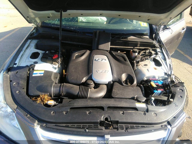 2011 HYUNDAI GENESIS VIN: KMHGC4DF7BU141330