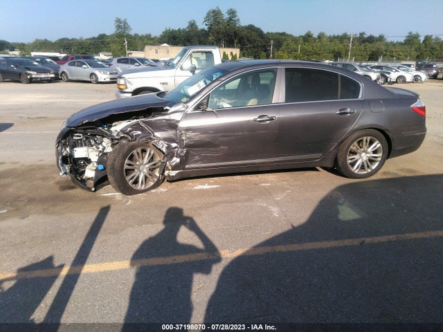 2011 HYUNDAI GENESIS VIN: KMHGC4DF7BU141330