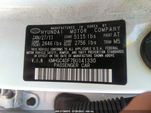 2011 HYUNDAI GENESIS VIN: KMHGC4DF7BU141330