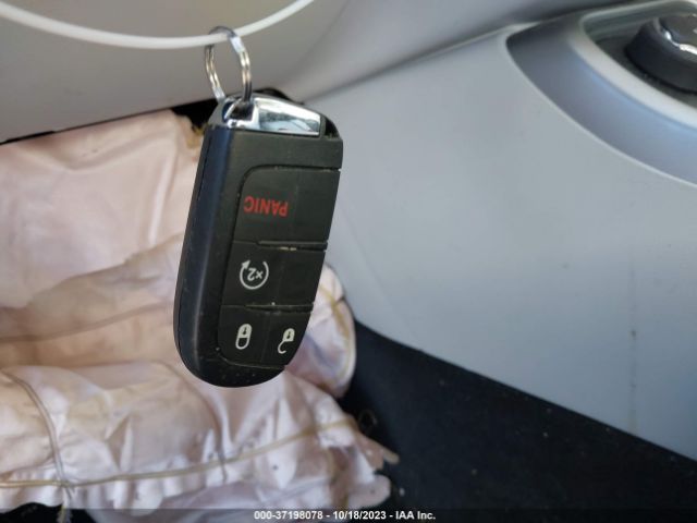 2019 JEEP COMPASS 3C4NJDBB9KT773449 Photo 10