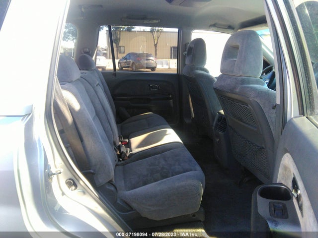 2004 HONDA PILOT EX VIN: 2HKYF18494H551194