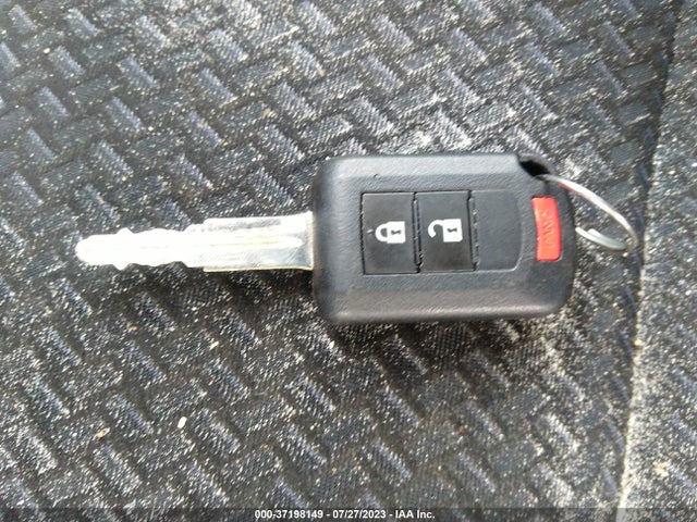 JA4AT3AAXKZ033942 Mitsubishi Eclipse Cross Es