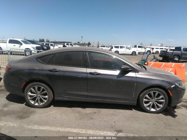 1C3CCCDG5FN560478 Chrysler 200 S