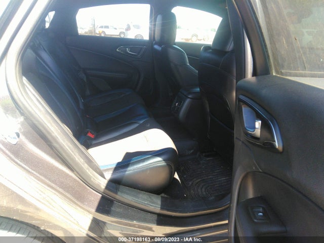 1C3CCCDG5FN560478 Chrysler 200 S