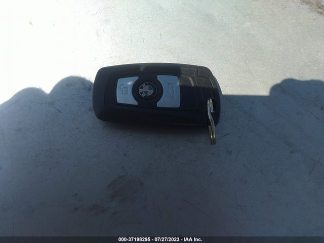 BMW 3 Series 320i 2015 WBA3B1G53FNT05452 Image 3