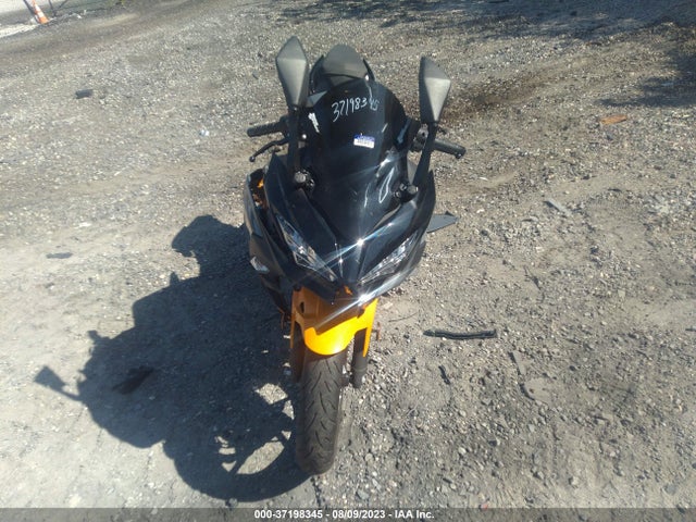 Kawasaki EX400 2018 JKAEXKG10JDA11101 Image 18