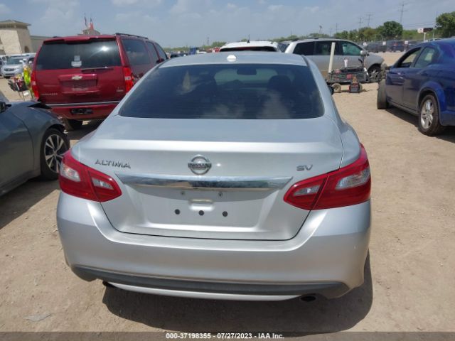 1N4AL3AP0JC165142 Nissan Altima 2.5 Sv