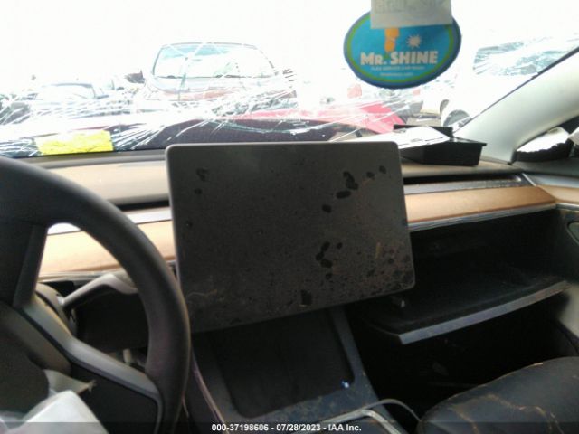 5YJ3E1EA2NF132451 Tesla MODEL 3