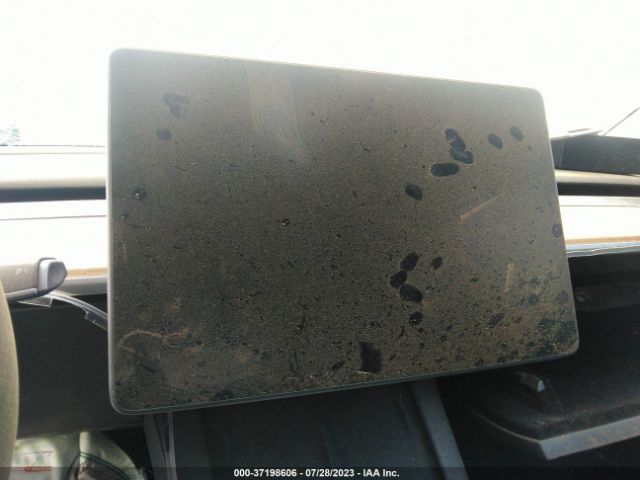 5YJ3E1EA2NF132451 Tesla MODEL 3