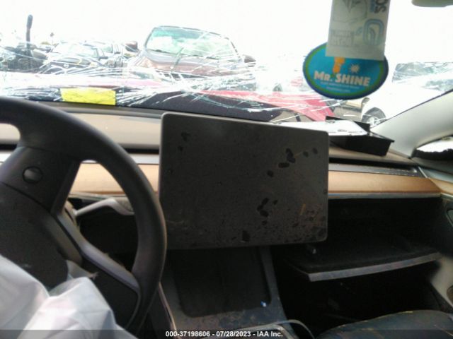 5YJ3E1EA2NF132451 Tesla MODEL 3