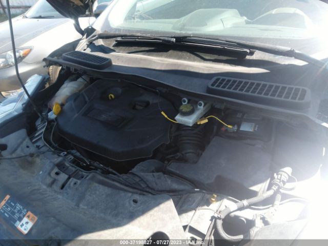 1FMCU9G98GUC70344 Ford ESCAPE SE