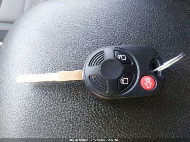 1FMCU9G98GUC70344 Ford ESCAPE SE