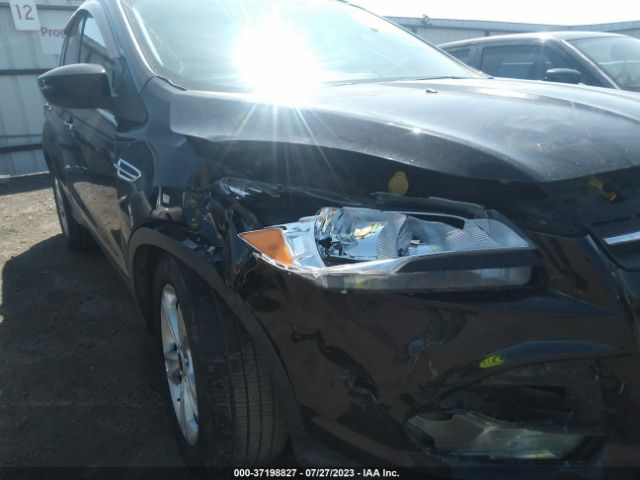 1FMCU9G98GUC70344 Ford ESCAPE SE