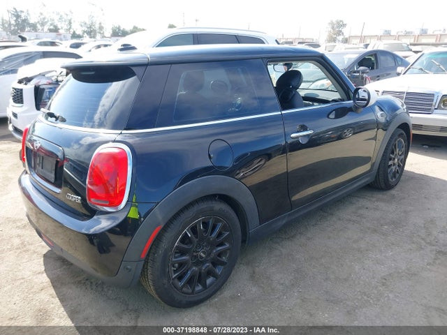 2018 Mini Hardtop, VIN: WMWXP5C53J3C65574