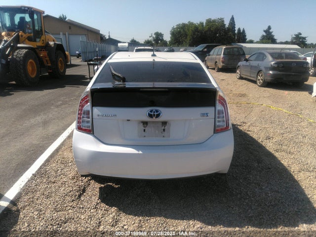 Toyota Prius Four/five/three/one/two 2014 JTDKN3DU6E1745264 Image 17