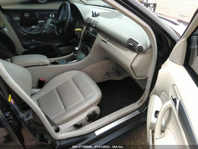 2006 MERCEDES-BENZ C-CLASS SPORT VIN: WDBRF52H16E022153