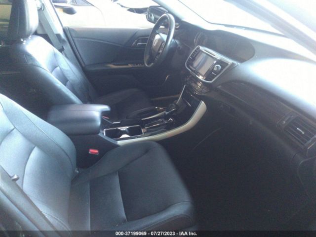 1HGCR3F91GA034173 Honda Accord Sedan Touring