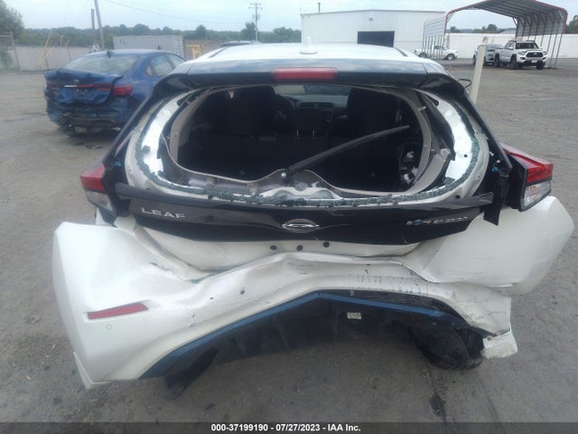 2021 Nissan Leaf, VIN: 1N4AZ1CV1MC555556