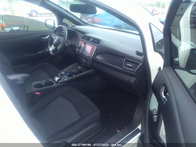2021 Nissan Leaf, VIN: 1N4AZ1CV1MC555556