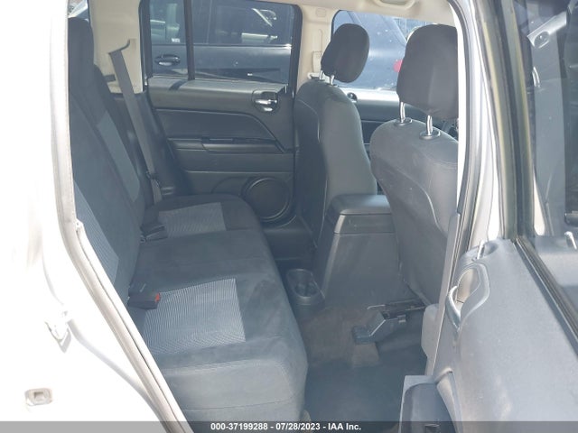 1C4NJPBA3GD613055 Jeep Patriot Sport