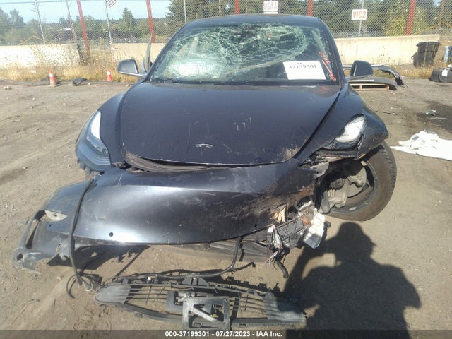 Tesla Model 3 Long Range 2018 5YJ3E1EB0JF066212 Image 16