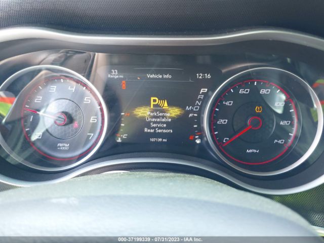 2C3CDXHG2JH329442 Dodge Charger Sxt Plus Rwd
