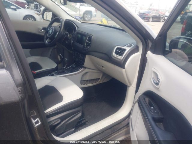 3C4NJDBB4KT723462 Jeep Compass Latitude